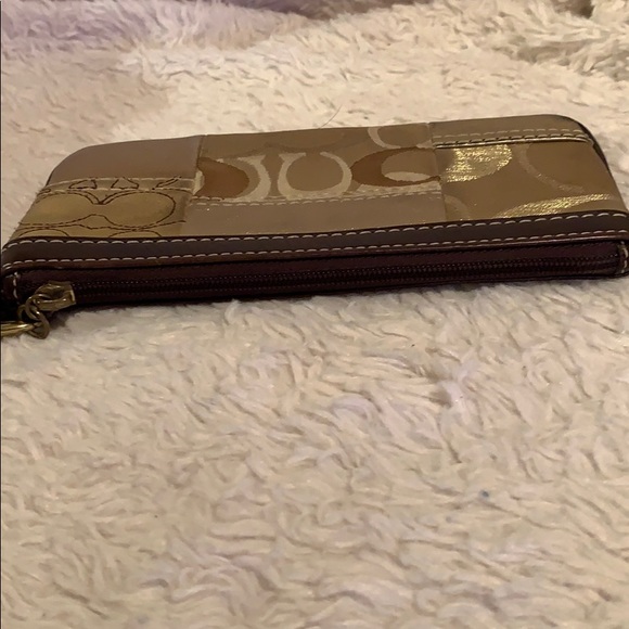 Coach Wallet - Picture 5 of 6